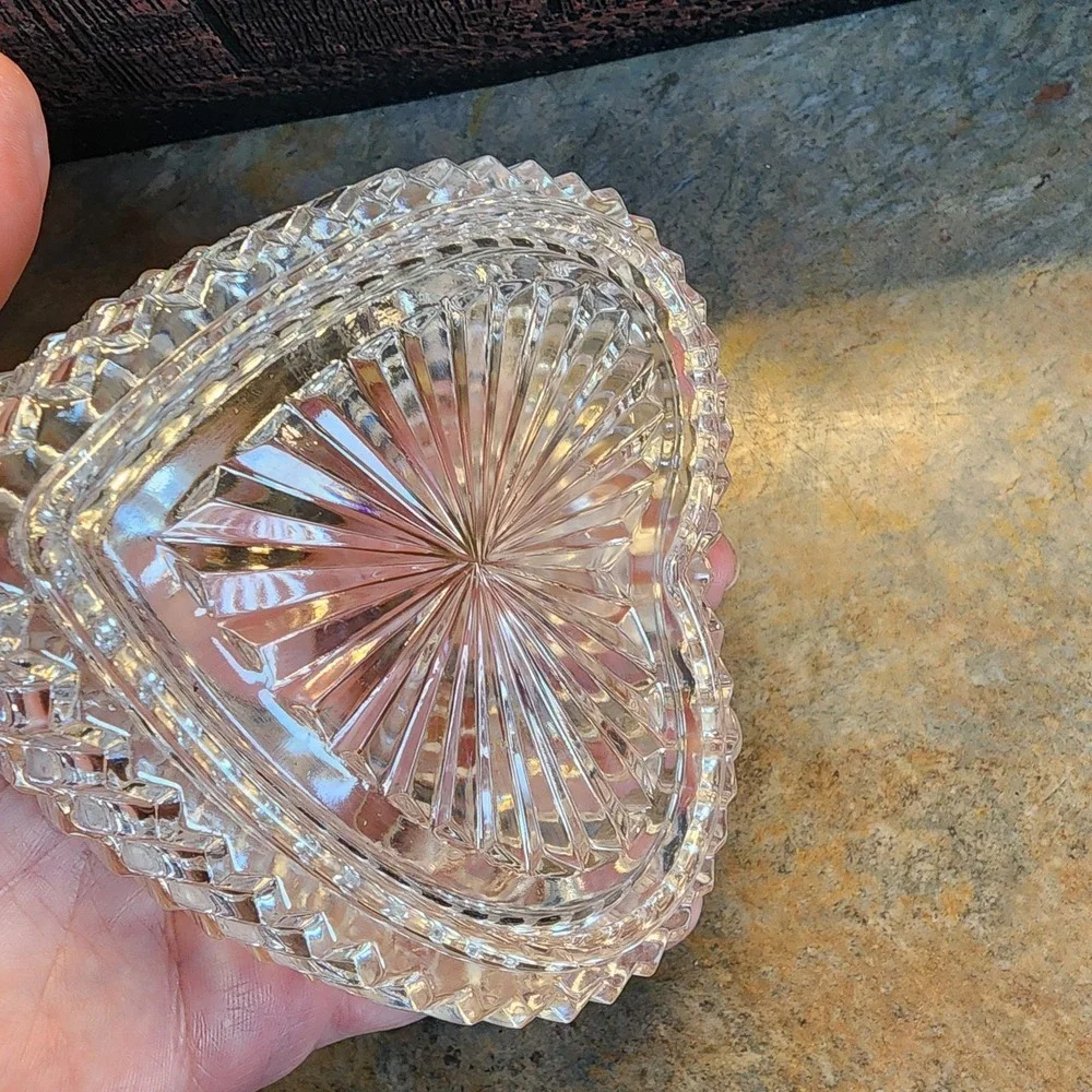 Vintage Crystal Heart Shaped Trinket Box Diamond Cut 4